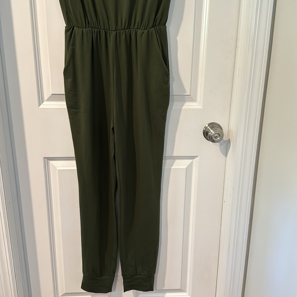 Pretty Garden Jumpsuit - Picture 2 of 7